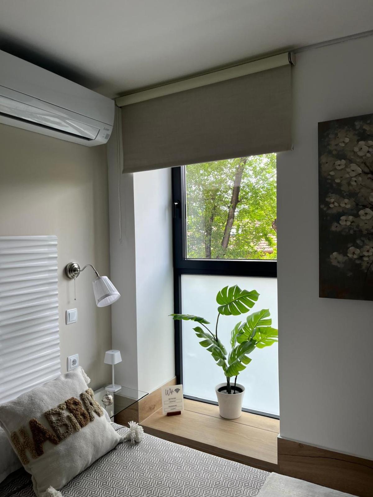 Garden House Madrid Hotel Bagian luar foto