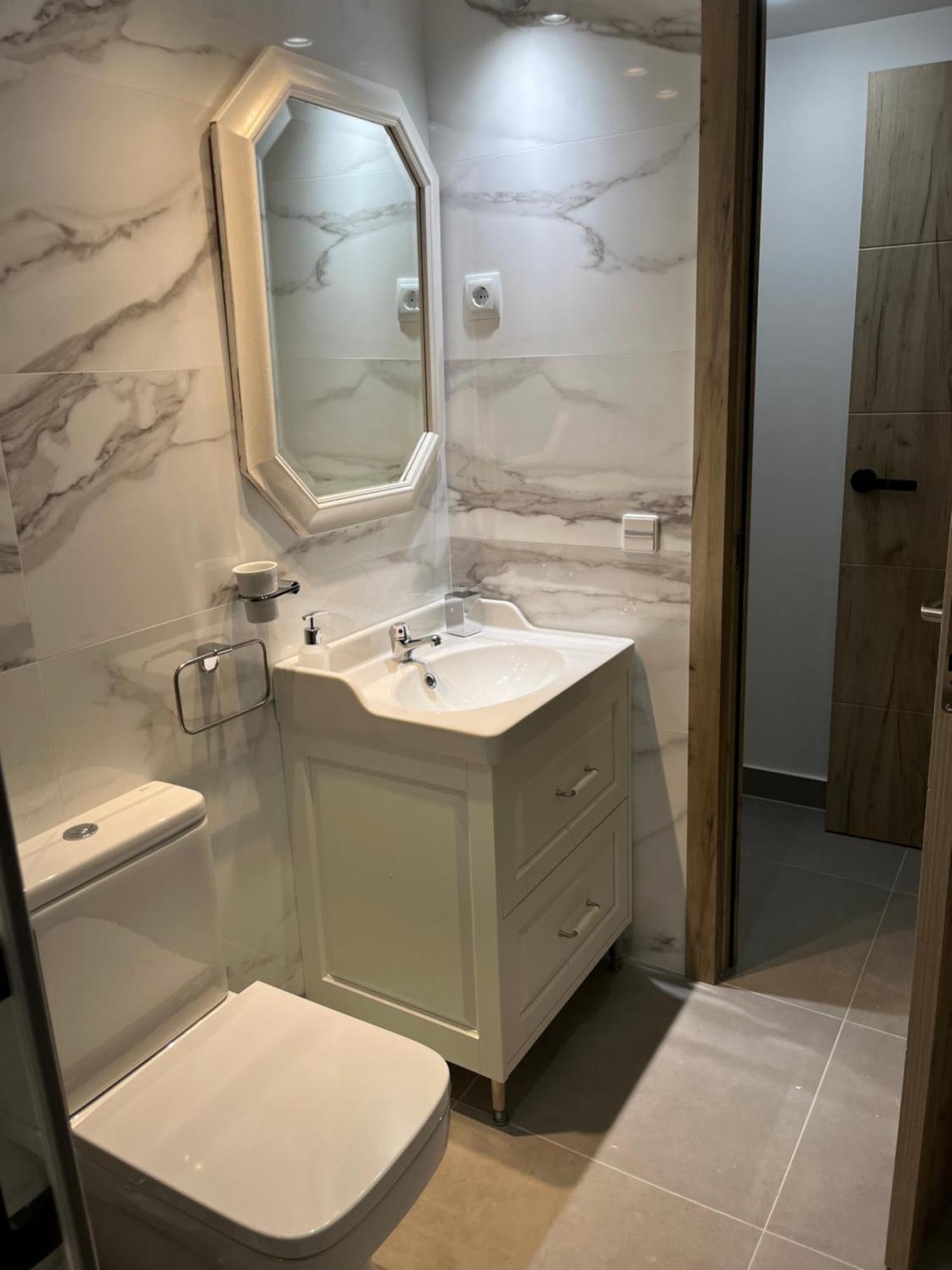 Garden House Madrid Hotel Bagian luar foto
