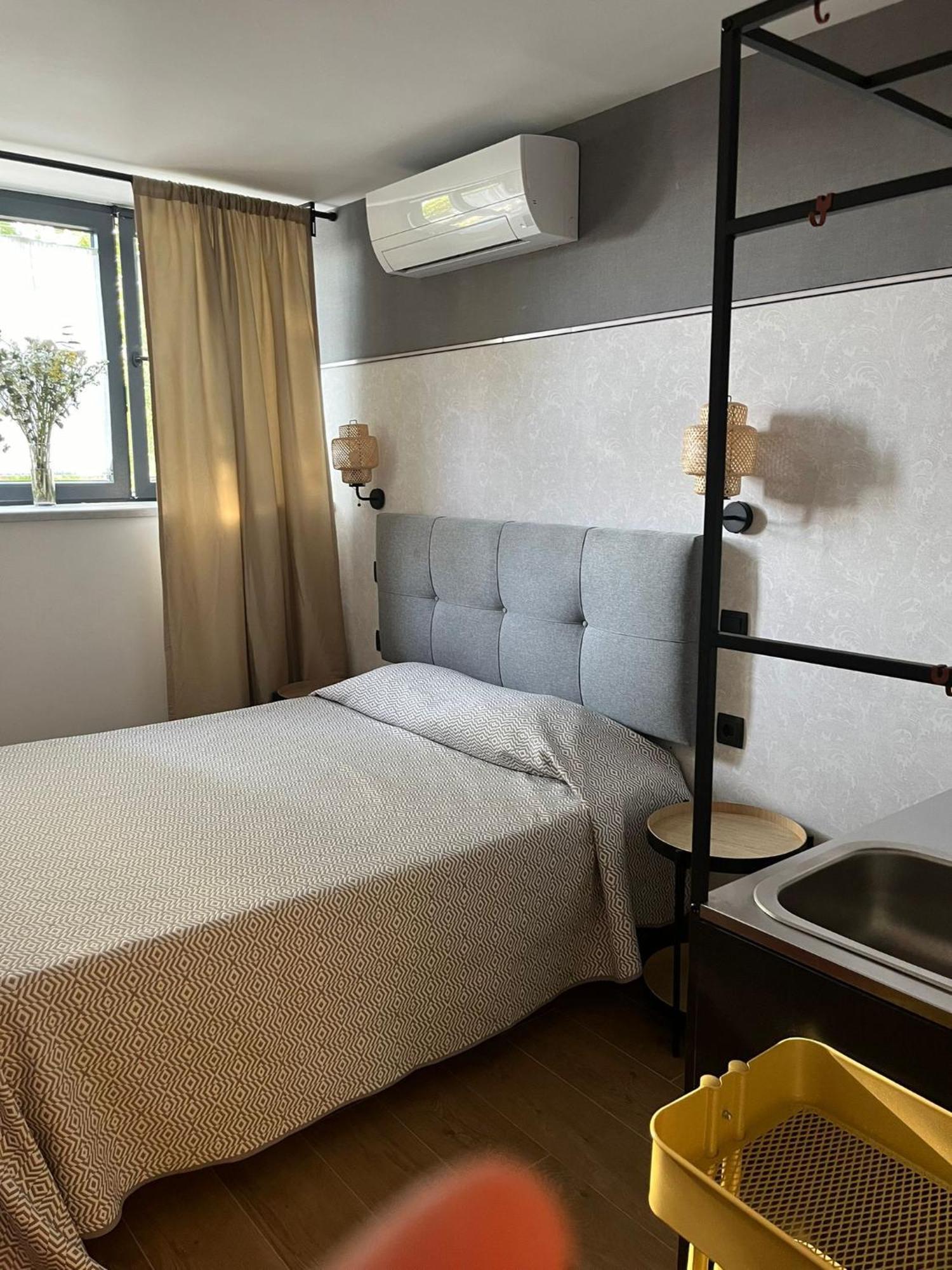 Garden House Madrid Hotel Bagian luar foto