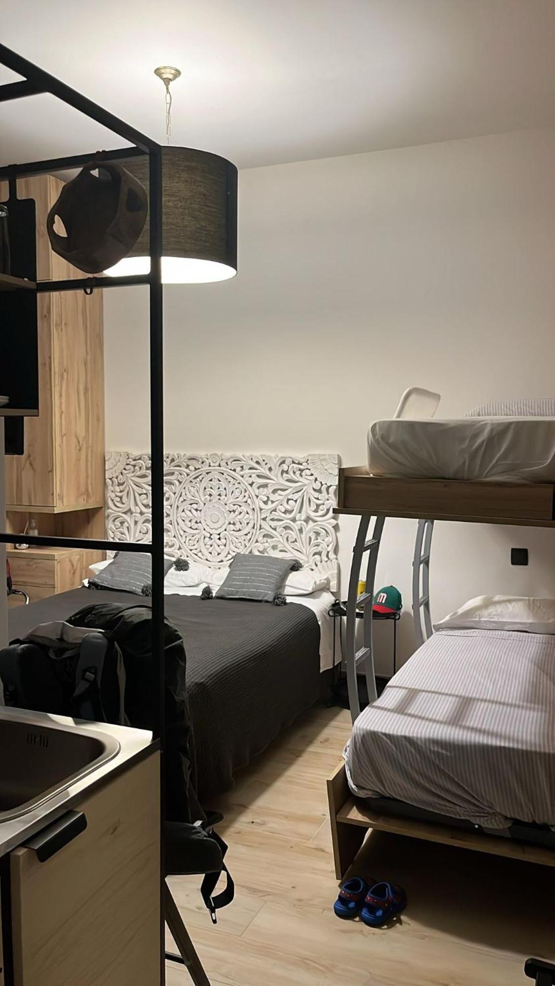 Garden House Madrid Hotel Bagian luar foto