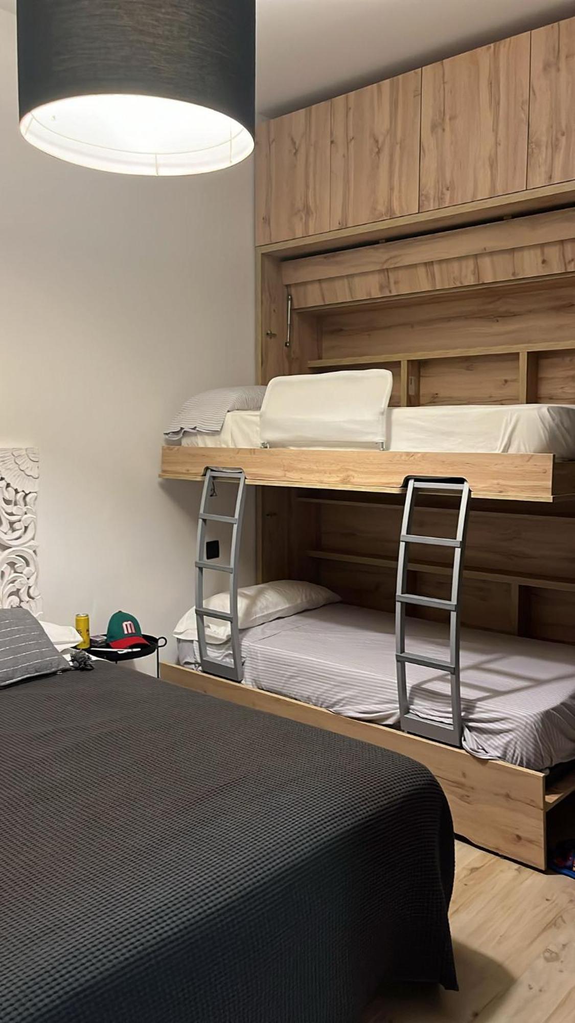 Garden House Madrid Hotel Bagian luar foto